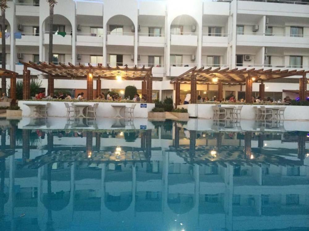 Altinorfoz Hotel Narlikuyu Екстериор снимка